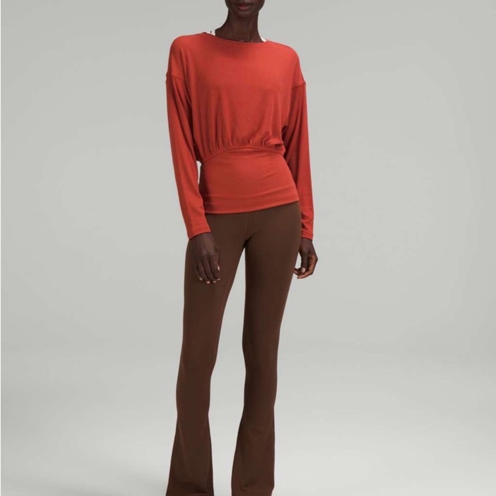 Lululemon Ribbed Modal-Silk Blend Long Sleeve Shirt
Cayenne